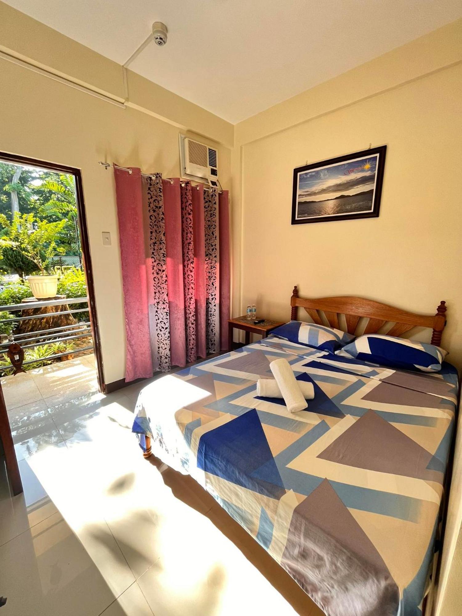 Diakopes Inn Puerto Princesa Ngoại thất bức ảnh