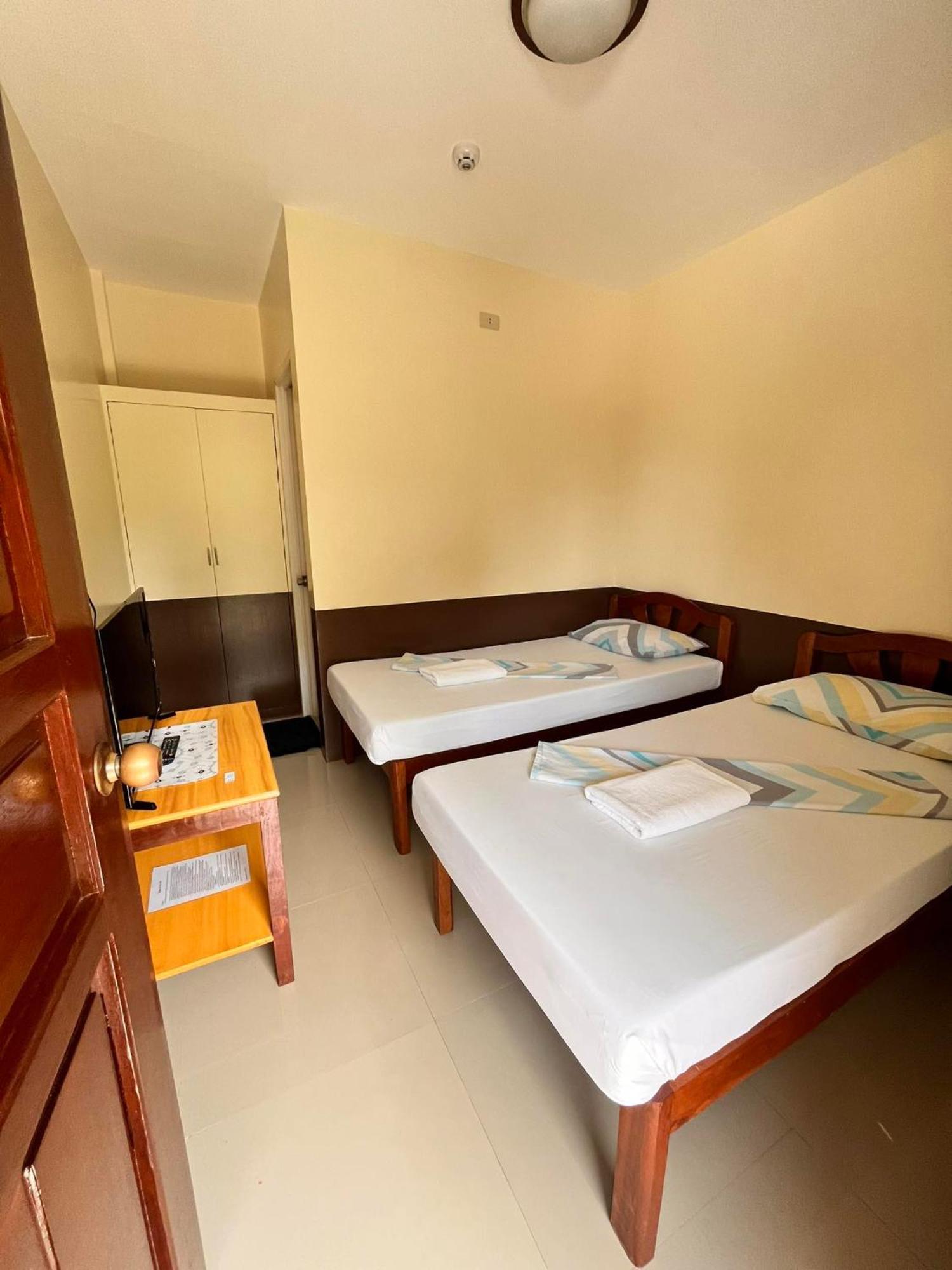Diakopes Inn Puerto Princesa Ngoại thất bức ảnh